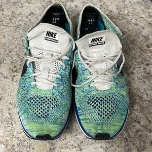 Nike Flyknit Racers